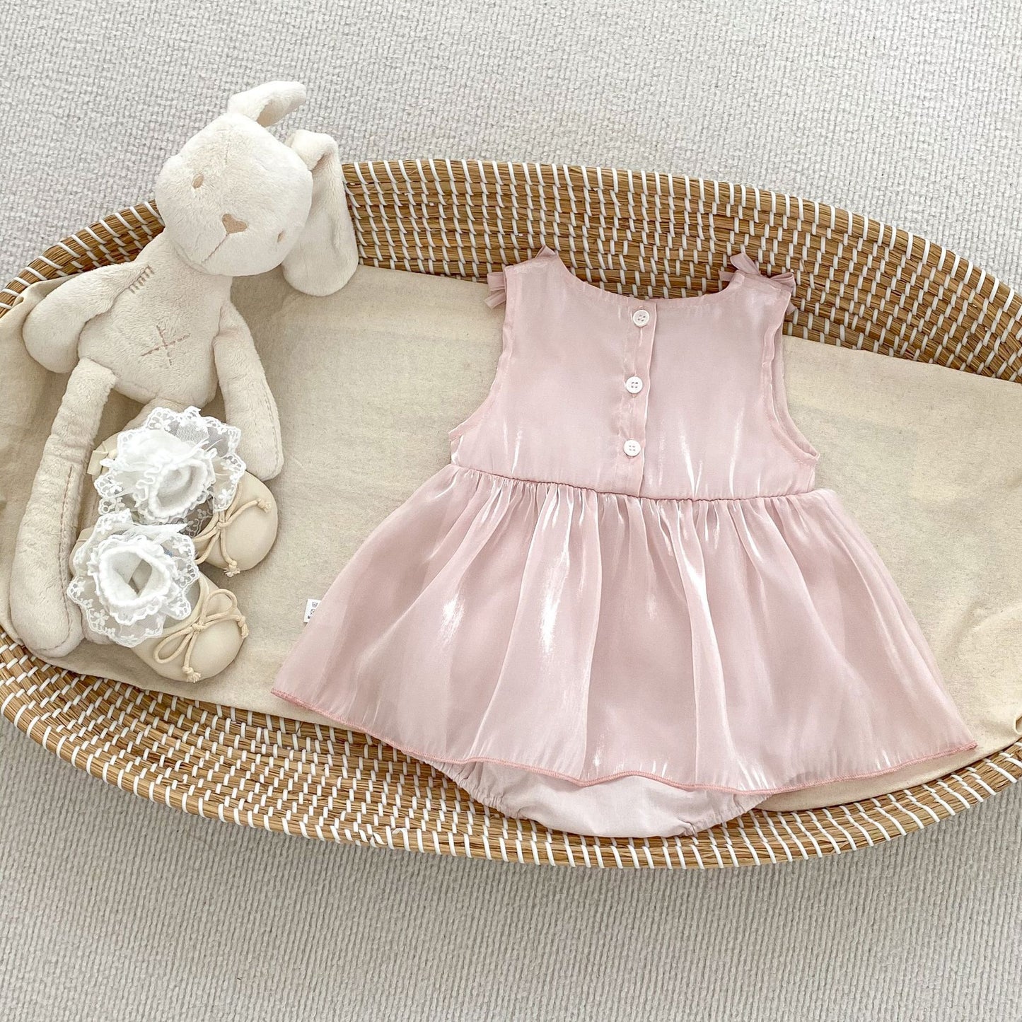 【BABY】夏新作 チューリップ、蝶結びロンパースSK062701