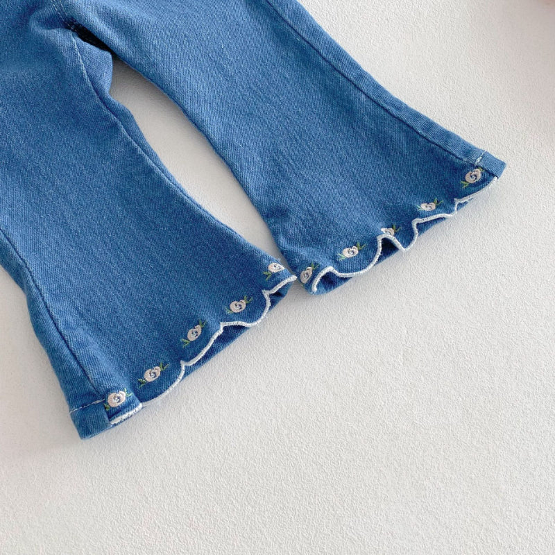 【BABY&KID】夏新作 裾刺繍入りデニムパンツSK070603