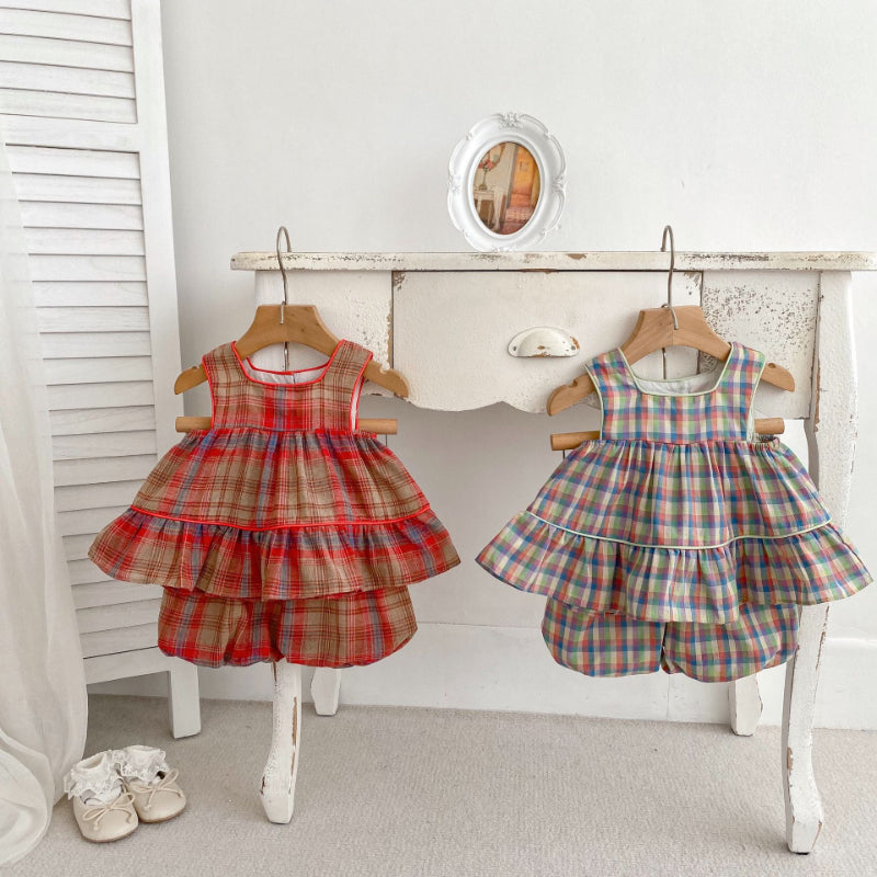 【BABY】夏新作 チェック柄サスペンダートップスと花蕾ショーツのツーピースセットSKO70725
