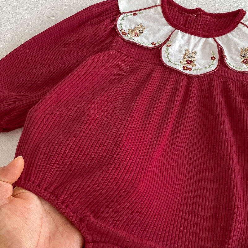 【BABY】小兔刺繍花びら襟ロンパースSK092801