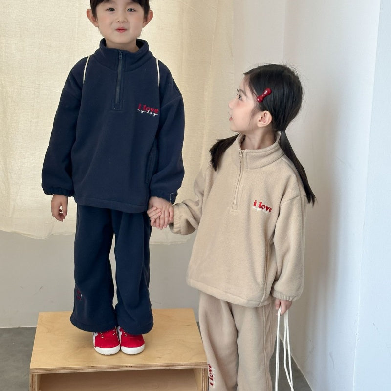 【BABY&KID】冬新作 ハイネック英字ロゴフリースセットアップSK102033
