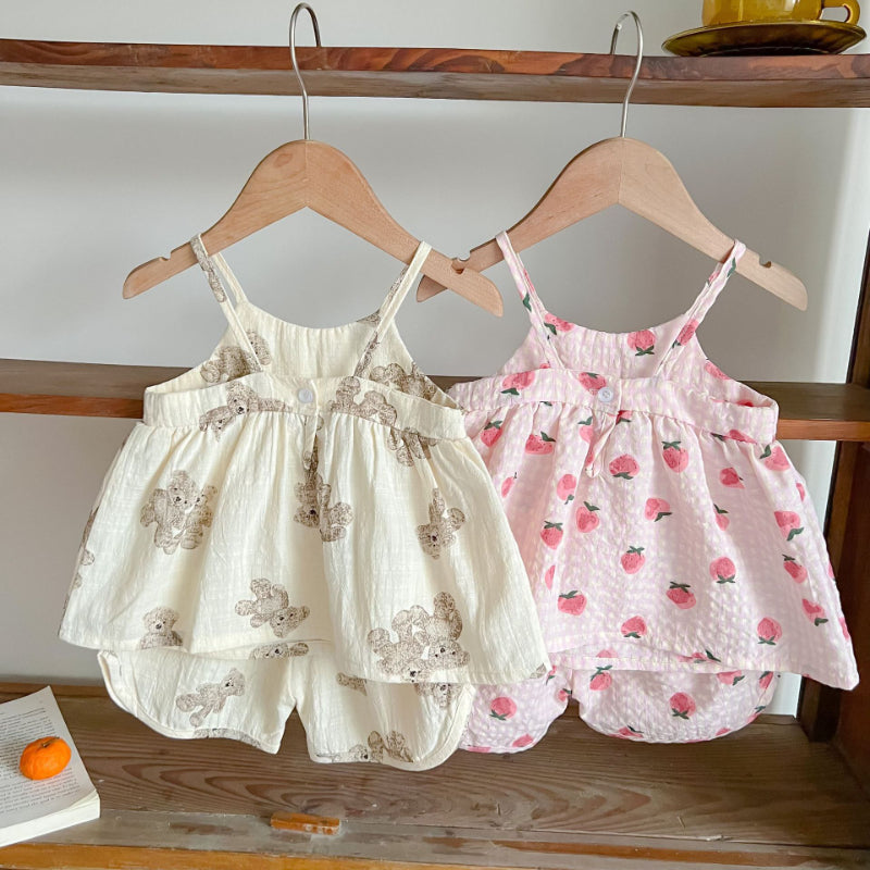 【BABY】夏新作 くま、いちご柄ノースリーブセットアップSK082607