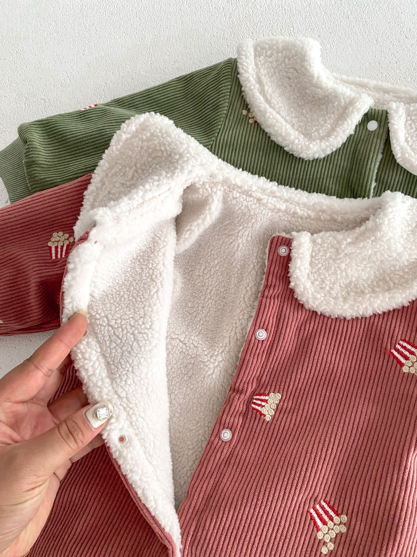 【BABY&KID】ナチュラルコーデュロイ暖かいロンパースSK022303