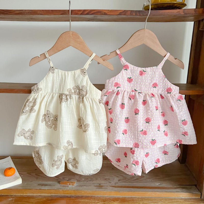 【BABY】夏新作 くま、いちご柄ノースリーブセットアップSK082607