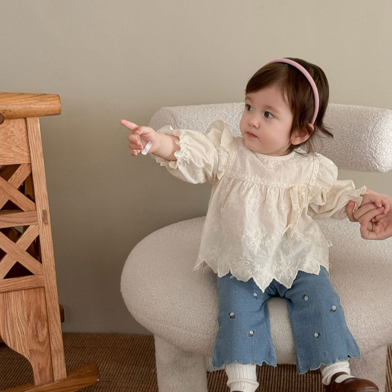 【BABY&KID】おしゃれフリルブラウス、刺繍デニムフレアパンツSK100317