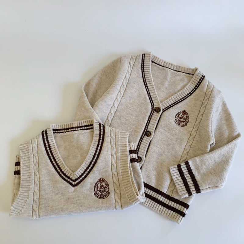 【BABY&KID】刺繍学院風カーディガン、ベストSK100535