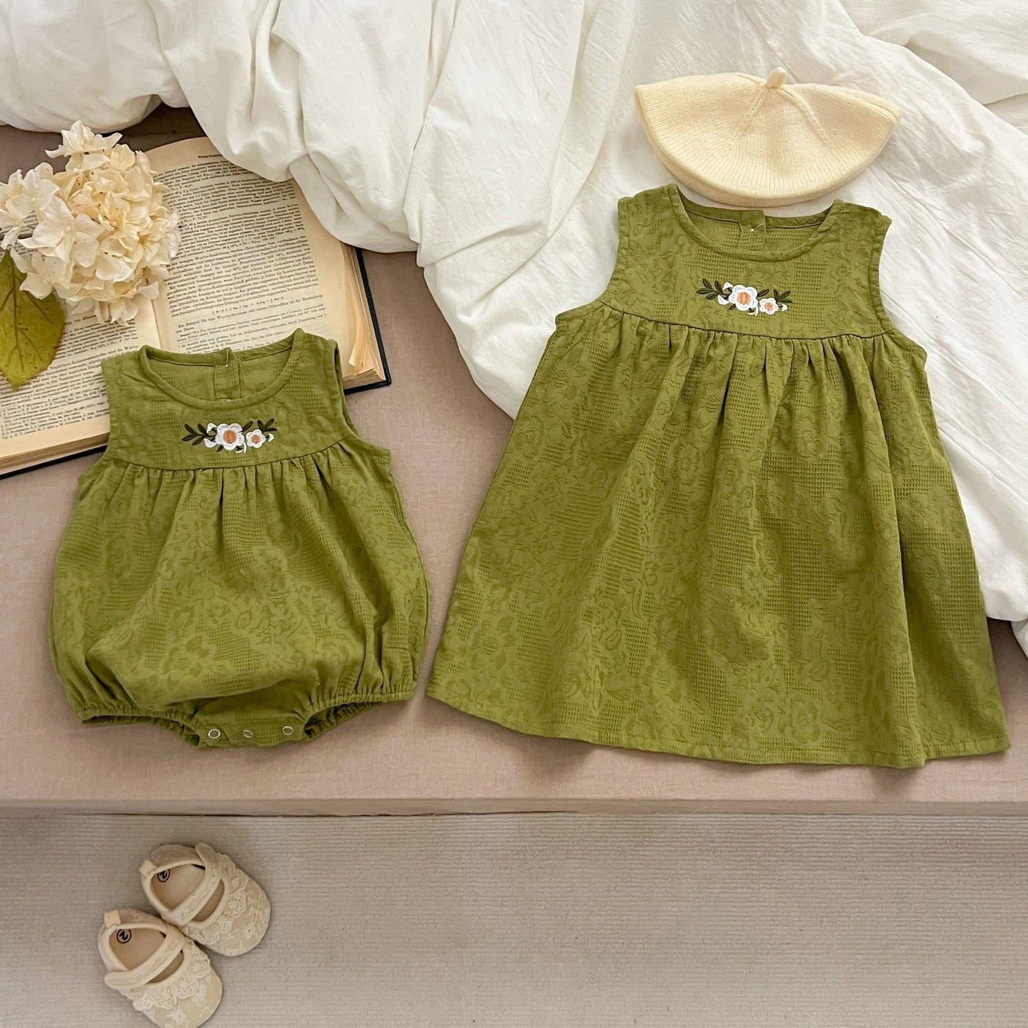 【姉妹服】夏新作 フラワー刺繍ノースリーブロンパース、ワンピースSK081625