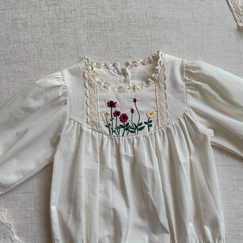 【BABY】花柄刺繍ロンパースSK101501