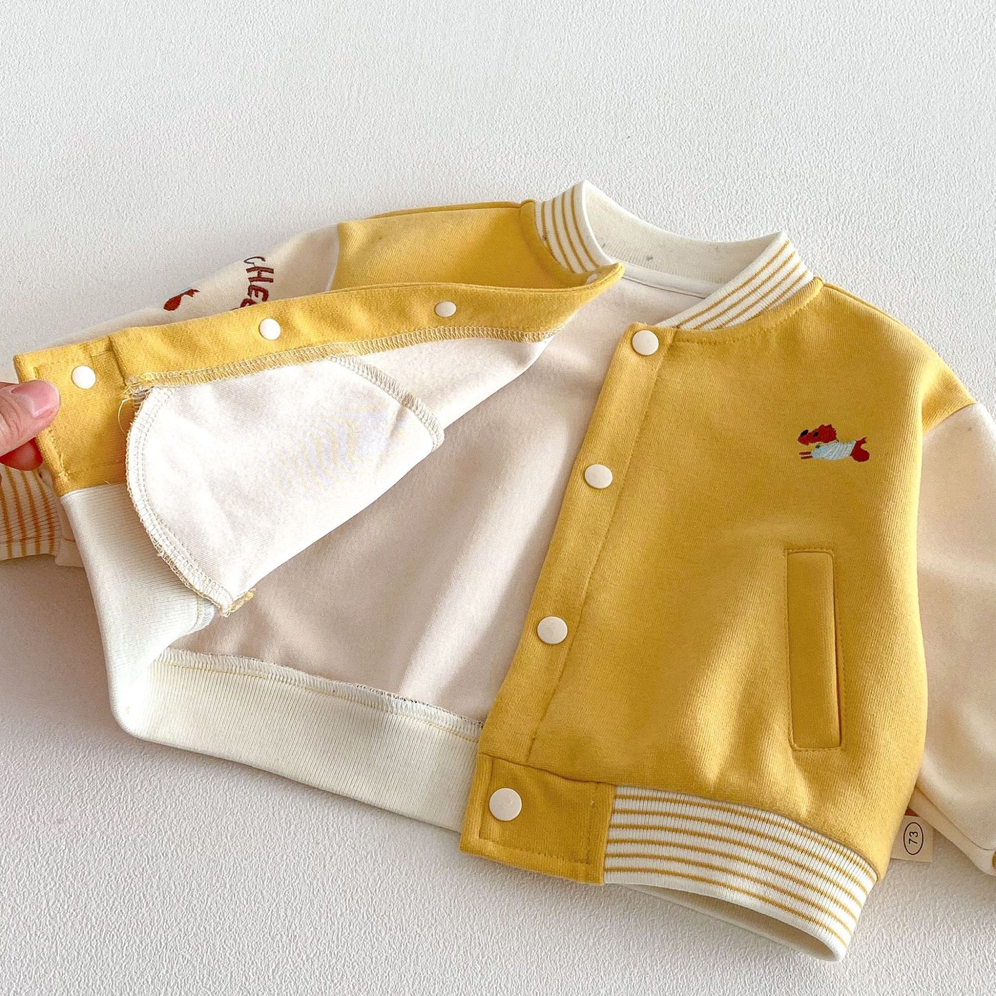 【BABY&KID】韓国風配色スリーブカートゥーンスタジャンSK103501