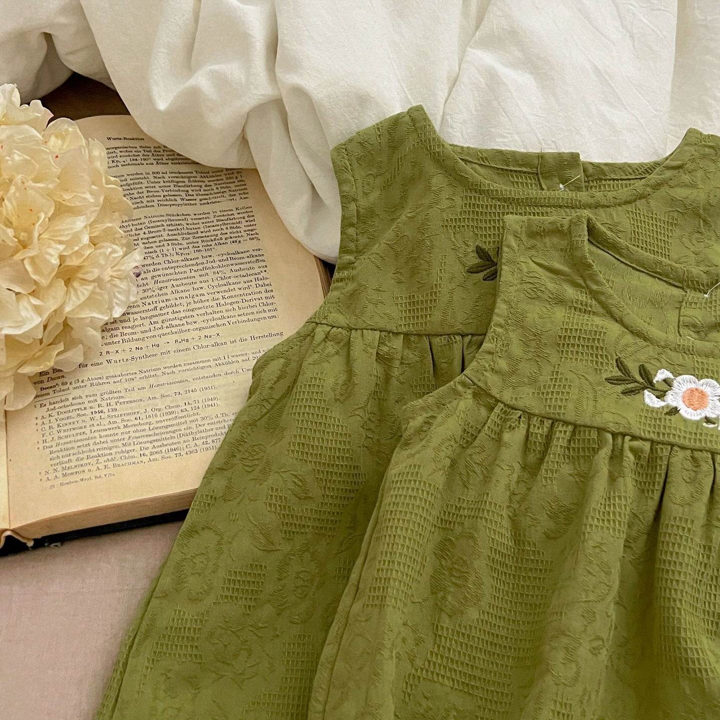 【姉妹服】夏新作 フラワー刺繍ノースリーブロンパース、ワンピースSK081625