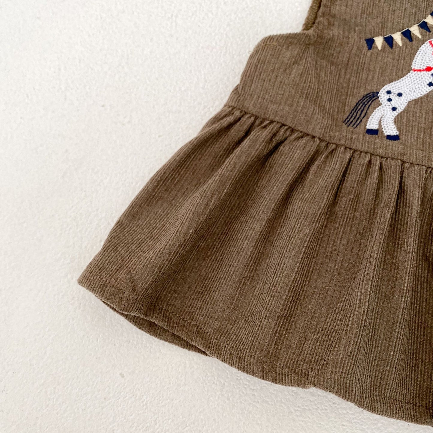 【BABY&KID】コーデュロイアニマル刺繡ベスト&ブルマ、ホワイトトップスSK031301