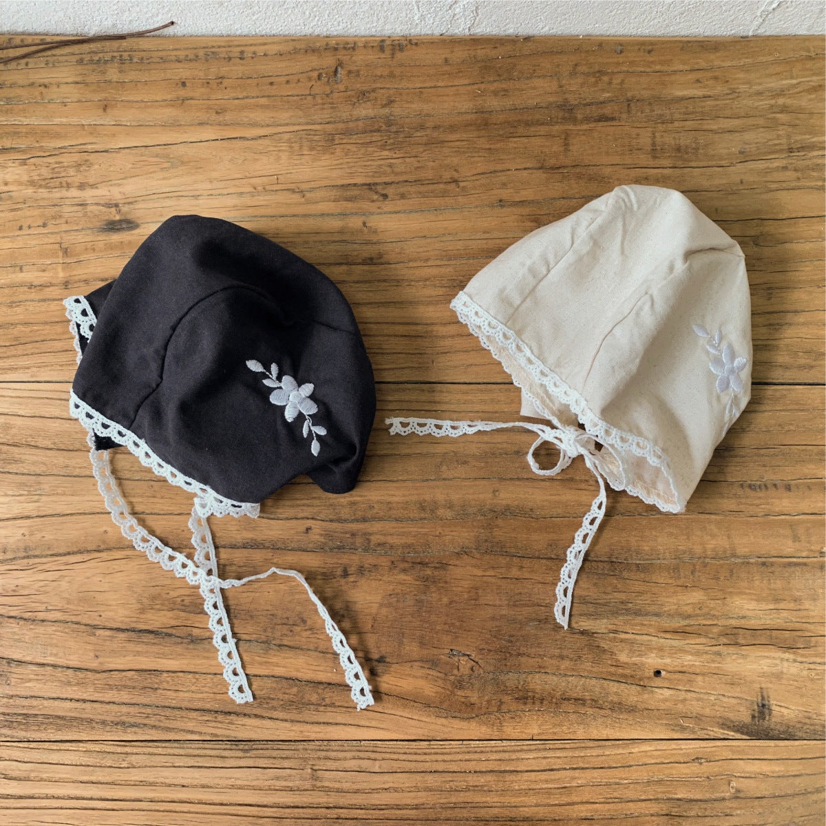【BABY】夏新作 綿麻フラワー刺繍ロンパースSK091115