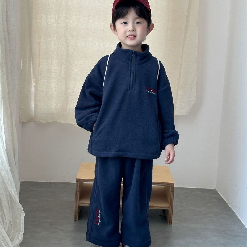 【BABY&KID】冬新作 ハイネック英字ロゴフリースセットアップSK102033