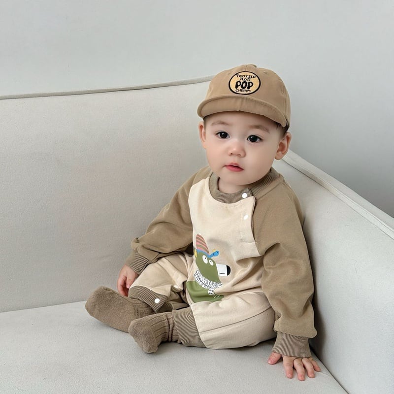 【BABY】カラーバリカートゥーン柄ロンパースSK051406