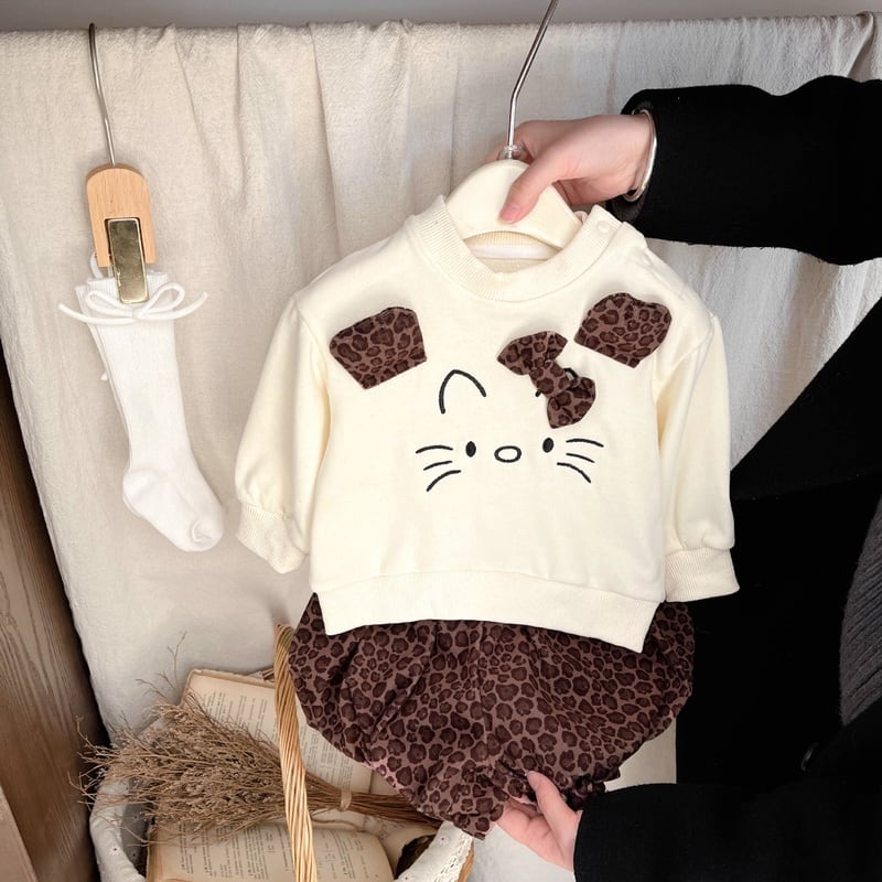 【BABY】 可愛いネコ柄セットアップSK051310