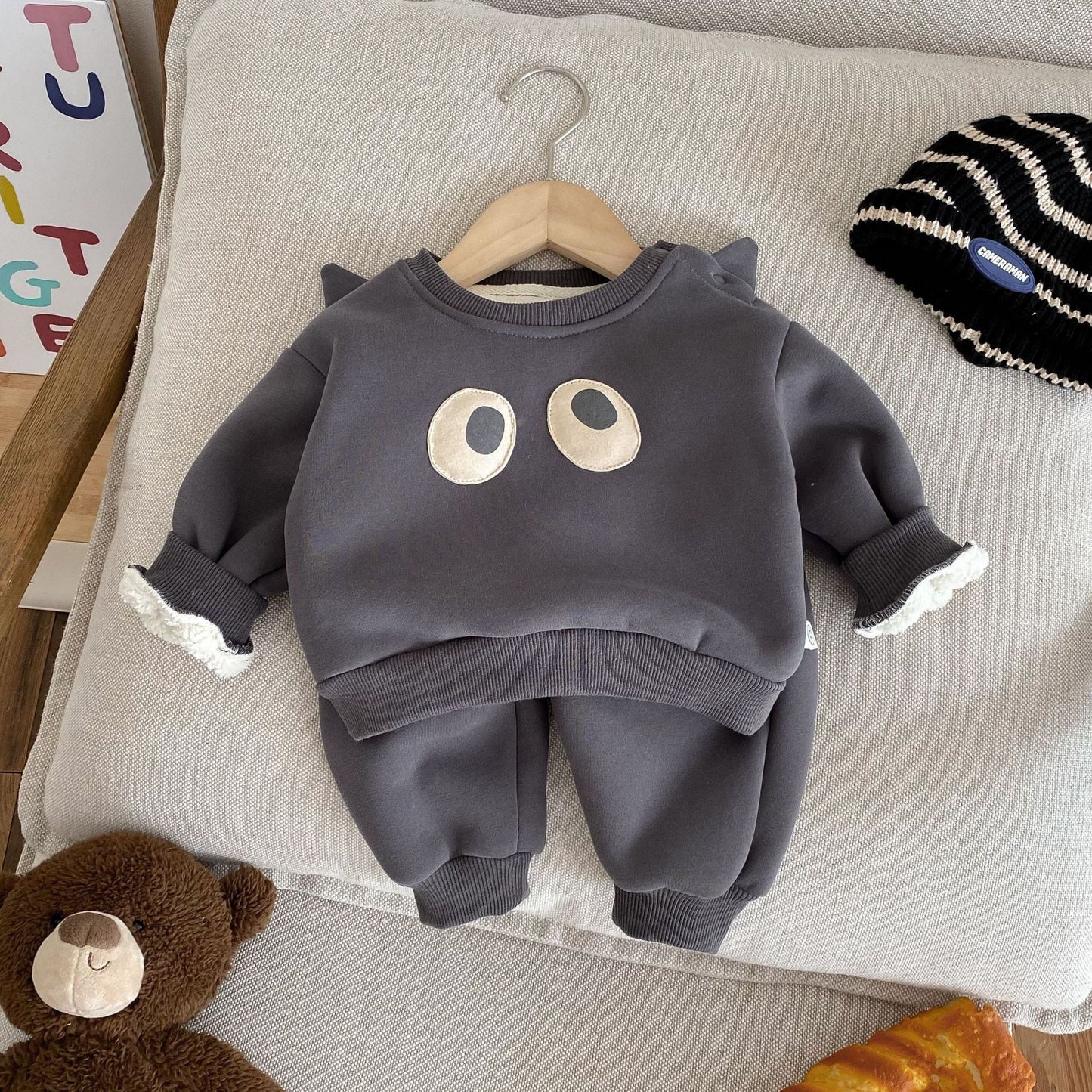 【BABY&KID】冬新作 ビッグアイズ裏起毛セットアップSK11367