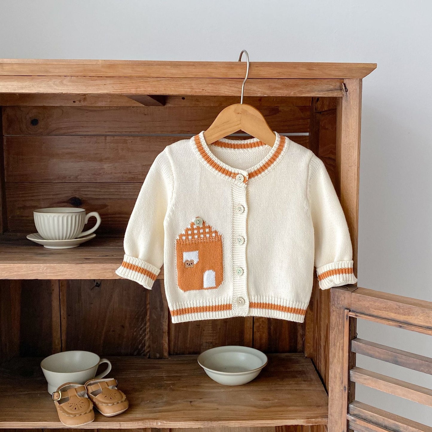 【BABY】クマ刺繡可愛いカーディガンSK051608