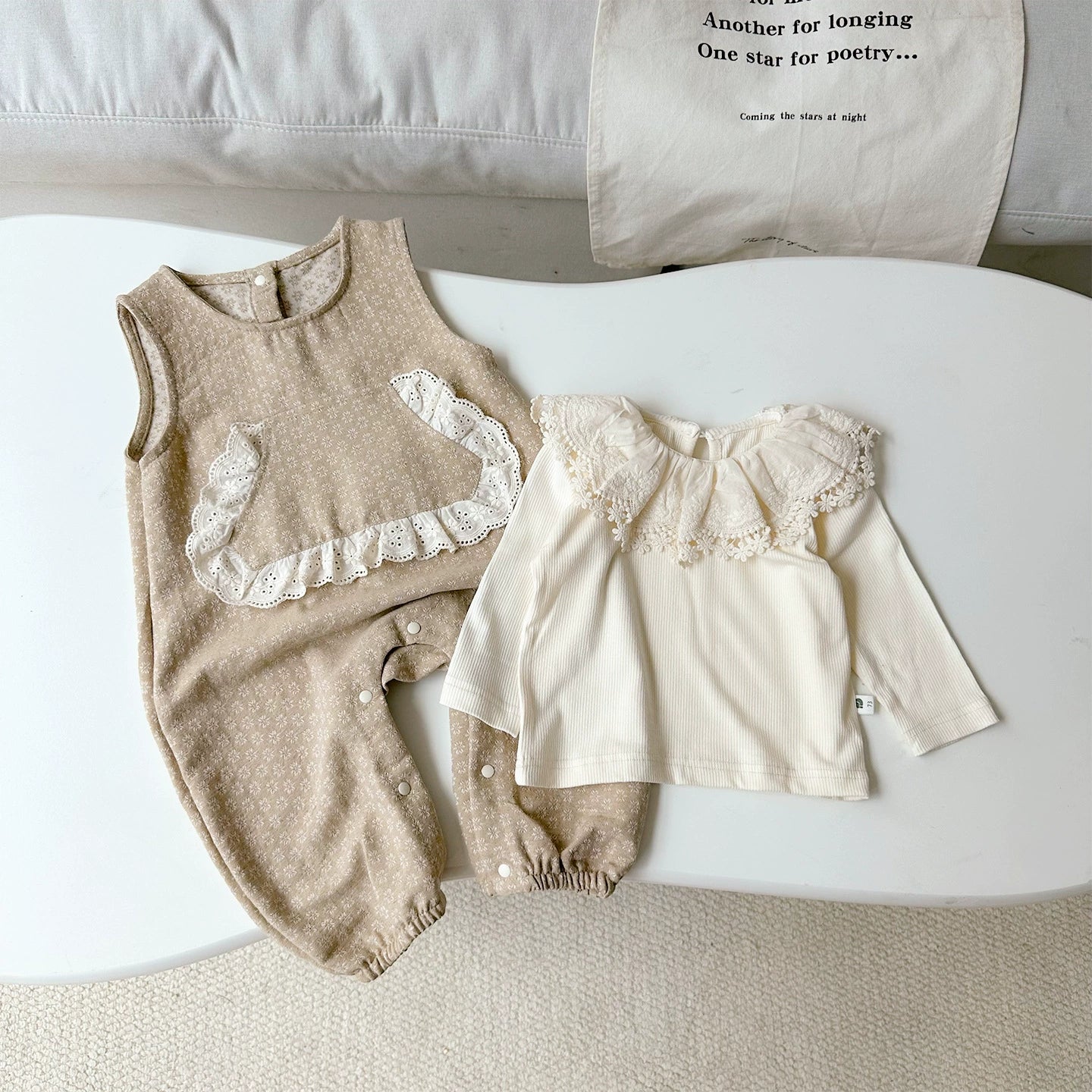 【BABY】小花柄サロペット&レースTシャツ、ハートポケットアウターSK101417