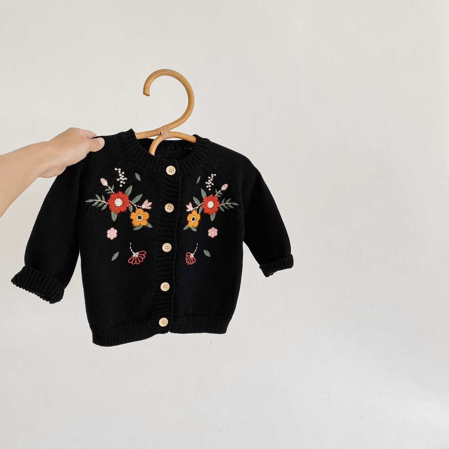 【BABY】フラワー刺繡暖かいニットカーディガンSK022801
