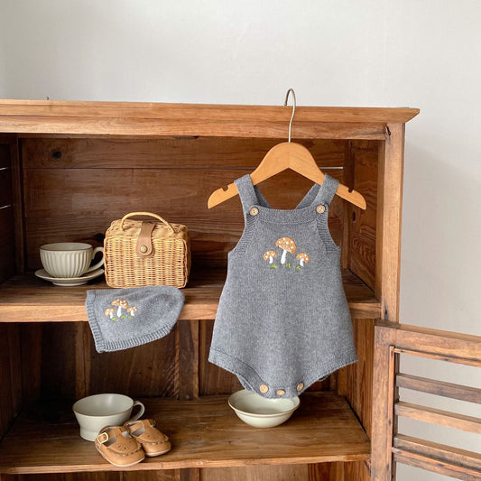 【BABY】マッシュルーム刺繍ニットサロペット、帽子SK030513