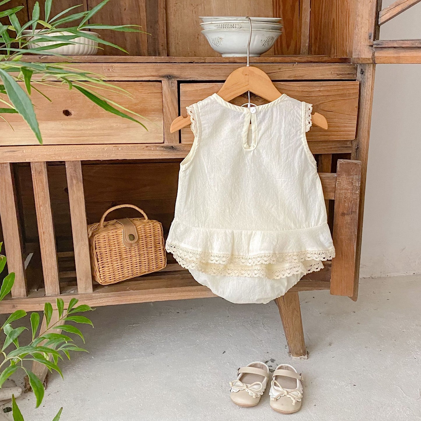 【BABY&KID】夏新作 レースフリルノースリーブセットアップSK062314
