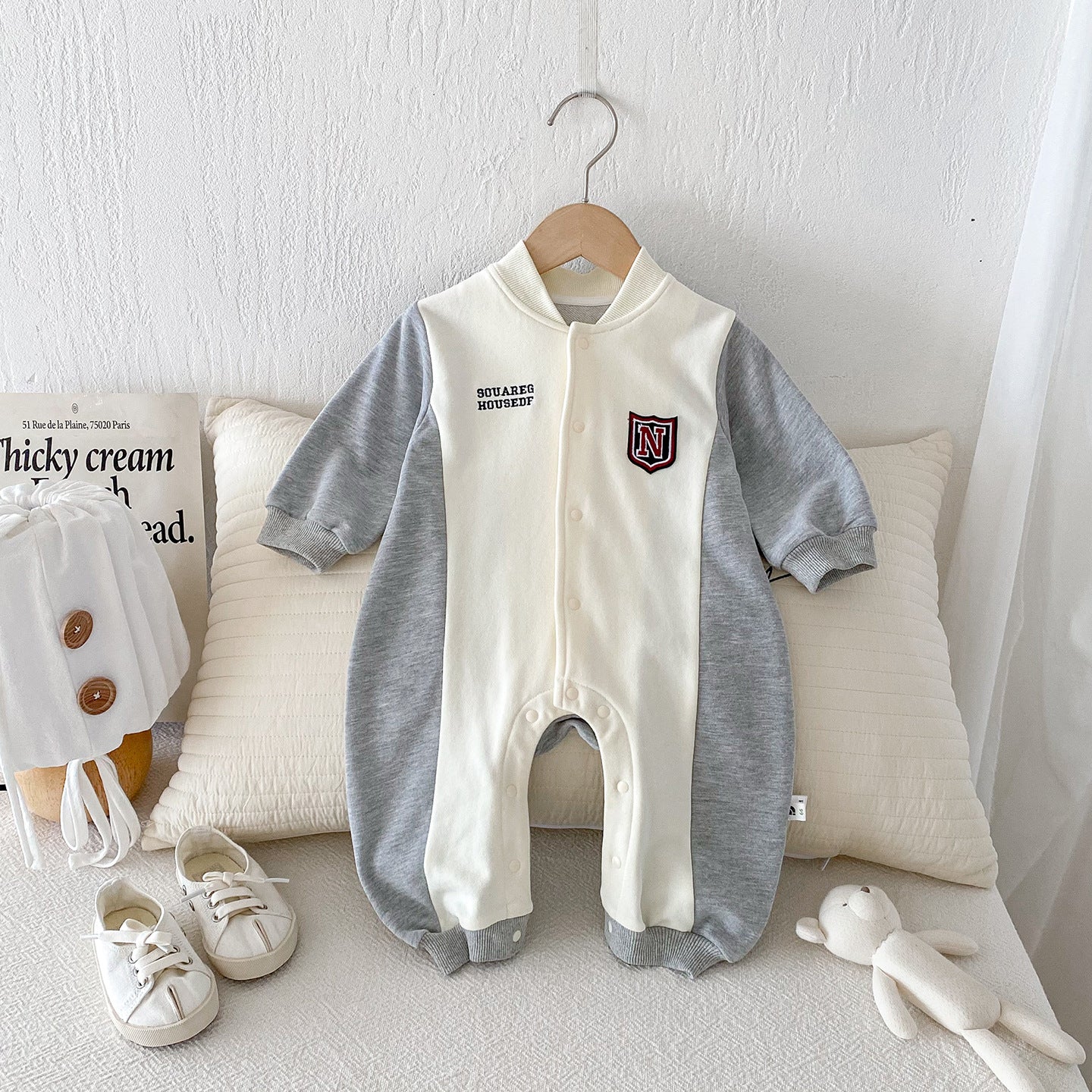 【BABY】韓国風スポーティ刺繍カバーオールSK100403