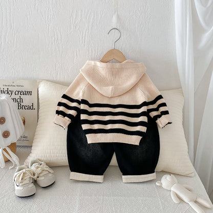 【BABY】ボーダーフーディーニット、デニムパンツSK101433