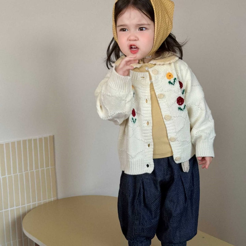 【BABY&KID】カラフル小花ニットカーディガン、丸襟長袖、ドットデニムパンツSK104004