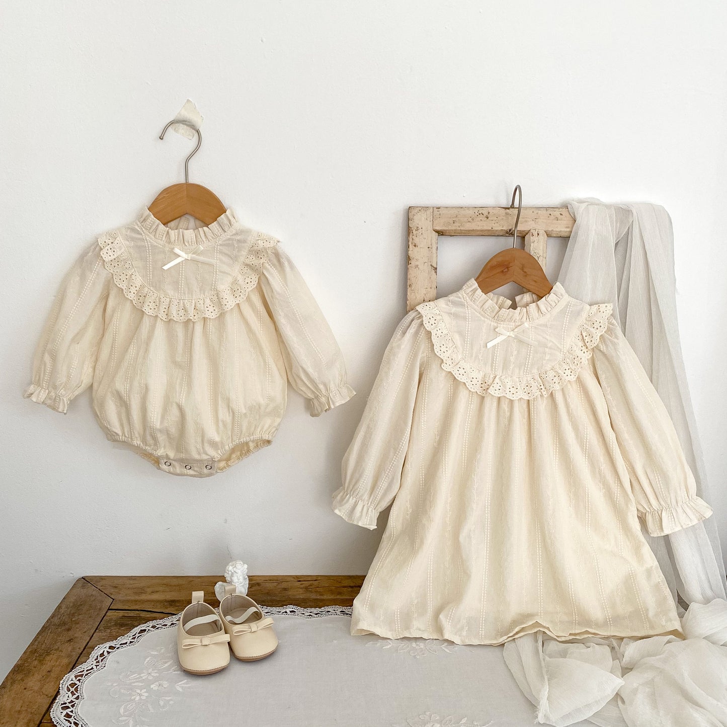 【BABY】レースクリームプリンセスロンパース、ワンピースSK030611