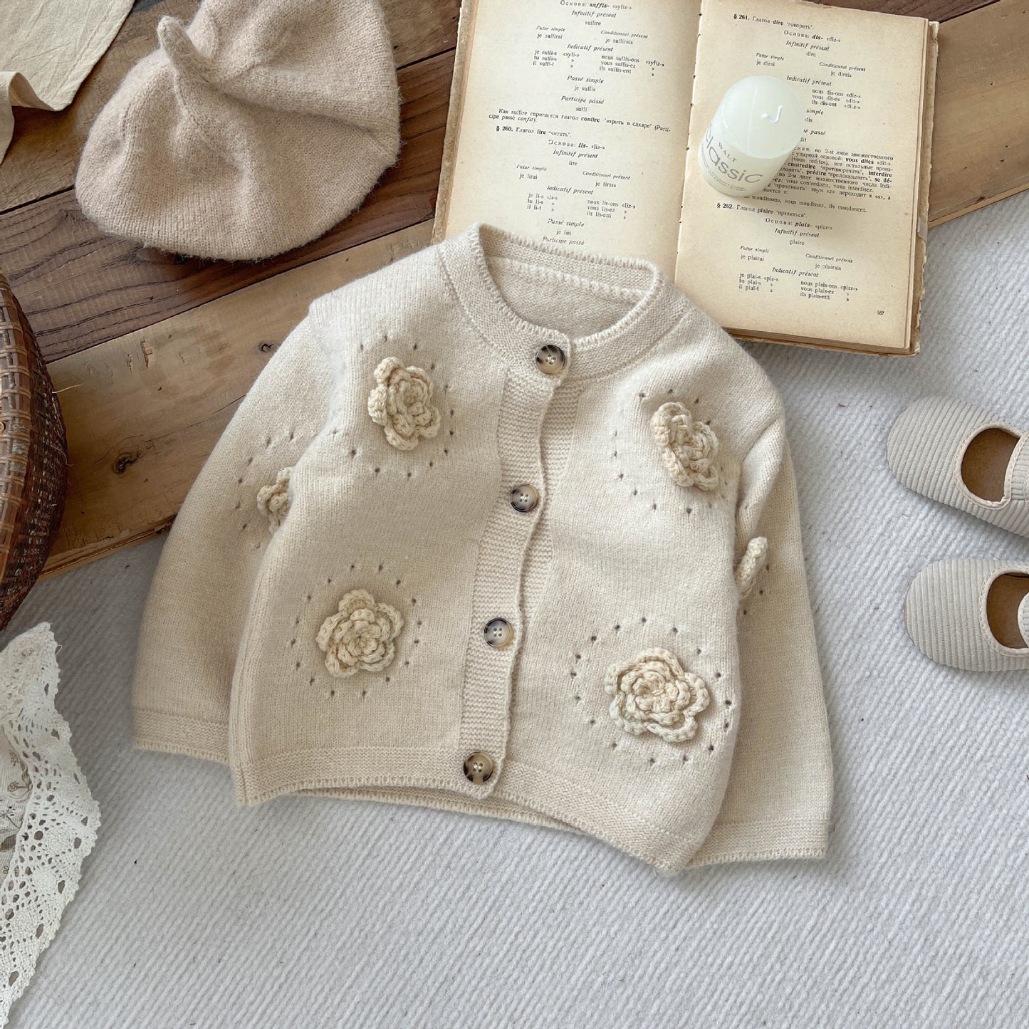 【BABY&KID】フラワー刺繡クリームセーターSK012917