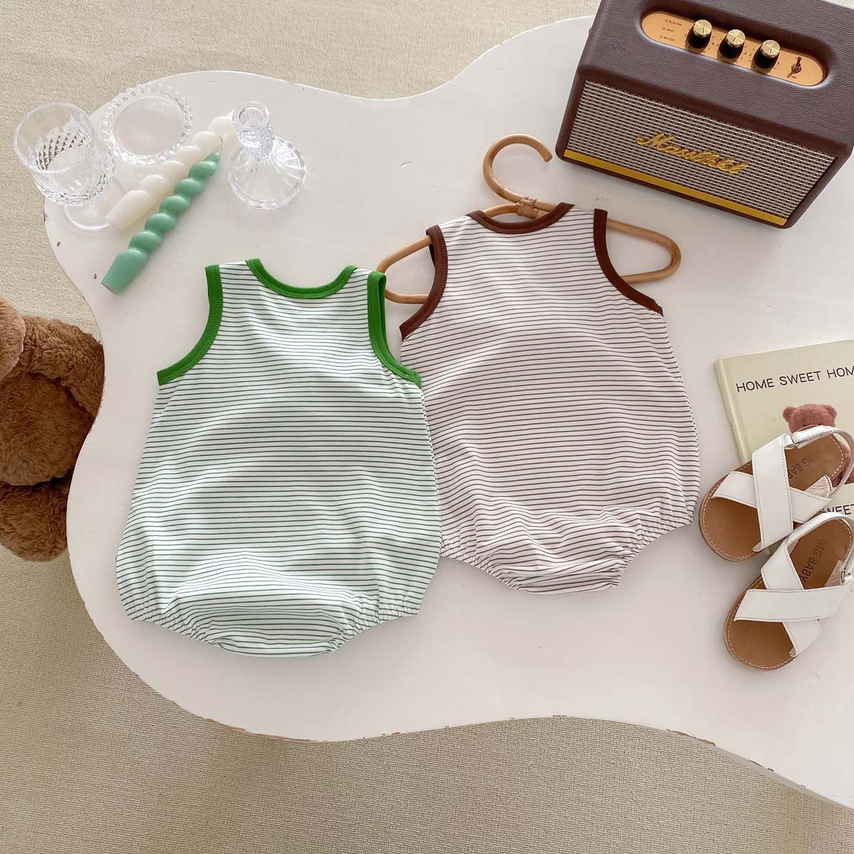 【BABY】夏新作 可愛い恐竜、ライオンボーダーロンパースSK062909