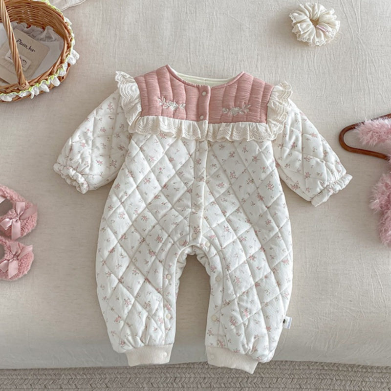 【BABY】冬新作小花柄キルティング フリルカラーカバーオールSK103101