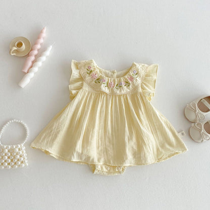 【BABY】夏新作 ラウンドネック刺繍フリルロンパースSK070110