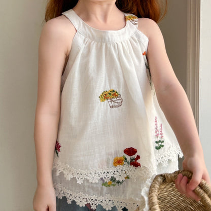 【BABY&KID】夏新作 刺繍ホルターネックタンクトップSK082319