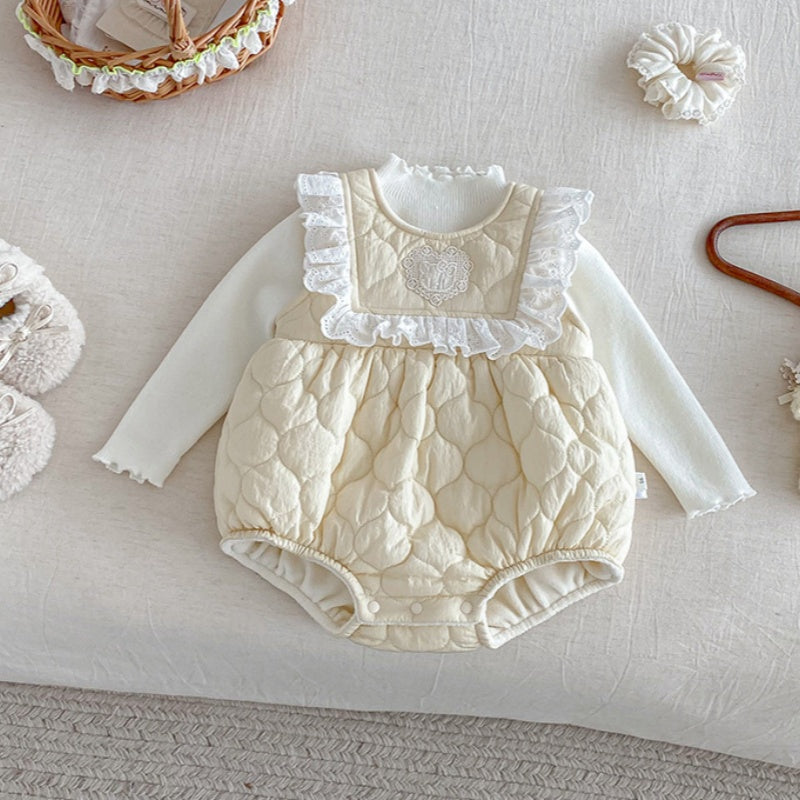 【BABY】冬新作レーススクエアカラ—キルティングあったかロンパースSK103111