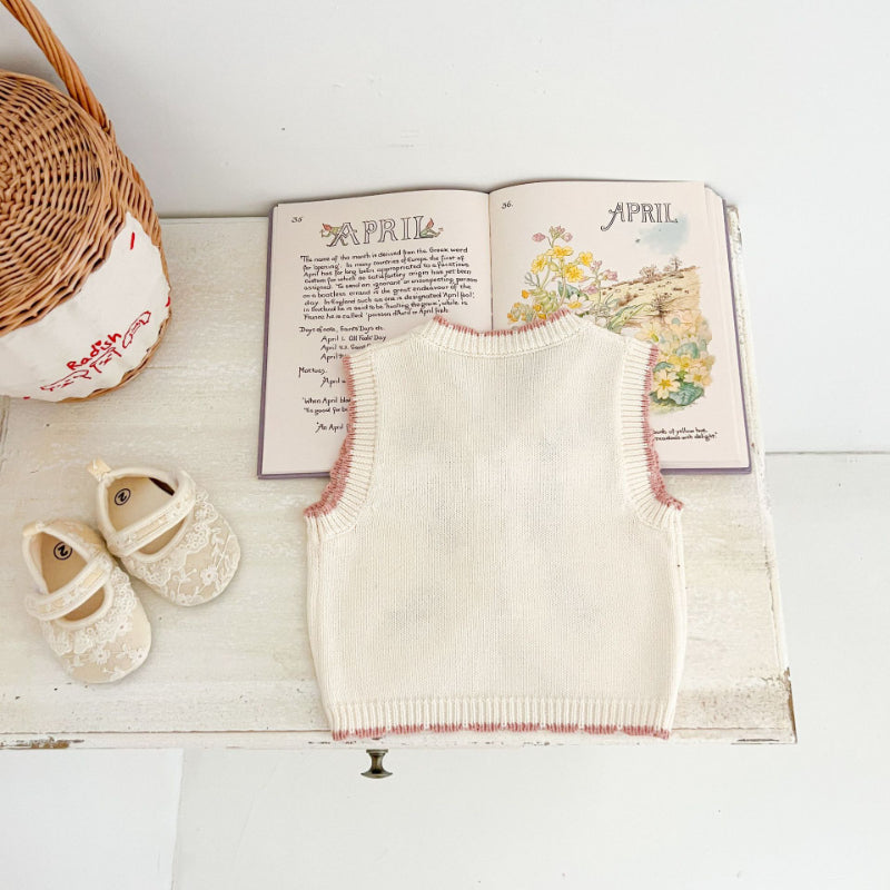 【BABY】いちご刺繍ベストSK100621