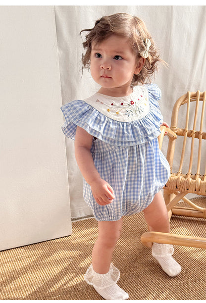 【BABY】夏新作 北欧風 刺繍付きフリルチェックロンパースSK091312