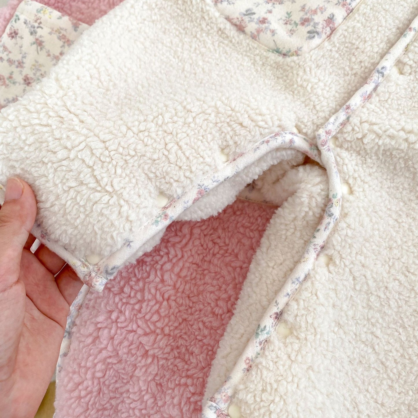 【BABY】冬新作小花柄うさぎ耳フード付きカバーオールSK103105