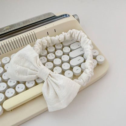 【BABY】夏新作 コットンのスタイリッシュな刺繍入りラウンドネックロンパースSKO70706