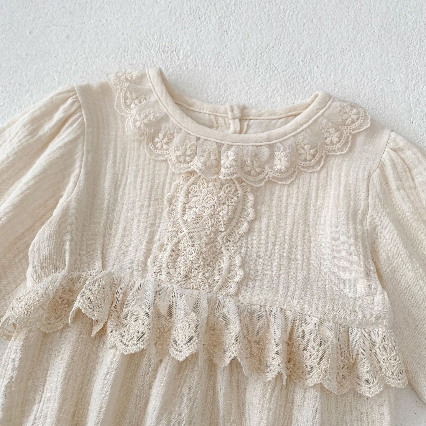 【BABY】レース花刺繡ロンパースSK030614
