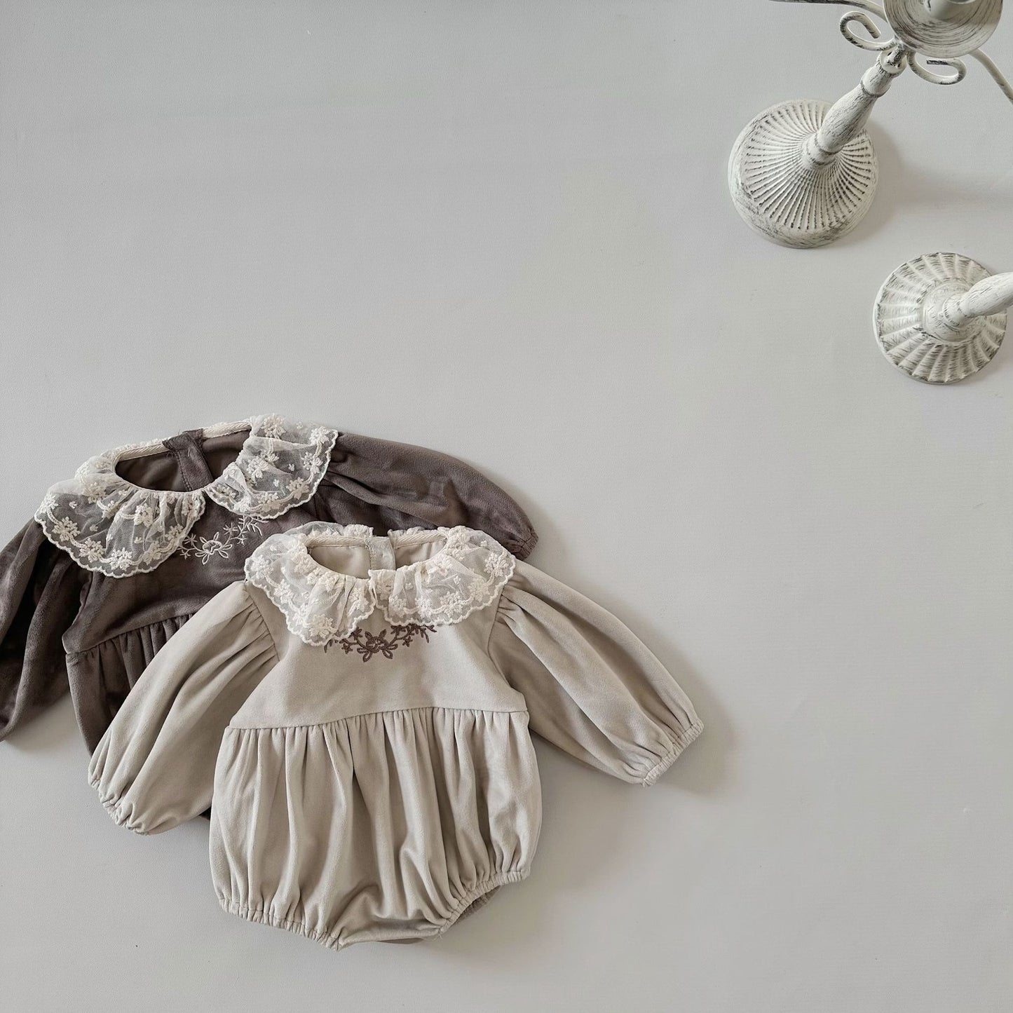 【BABY】レース襟花刺繡ロンパースSK022505