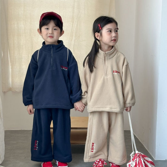 【BABY&KID】冬新作 ハイネック英字ロゴフリースセットアップSK102033
