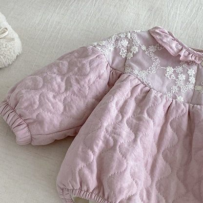 【BABY】冬新作フリル切り替えキルティング裏起毛カバーオールSK102719