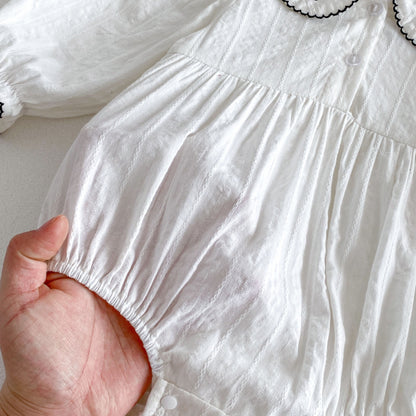 【BABY】刺繍入りドールカラーロンパースSK103607