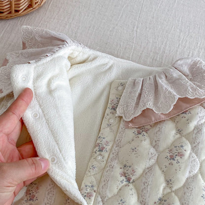 【BABY】冬新作花柄フリル襟キルティング裏起毛カバーオールSK102717