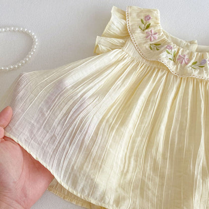 【BABY】夏新作 ラウンドネック刺繍フリルロンパースSK070110