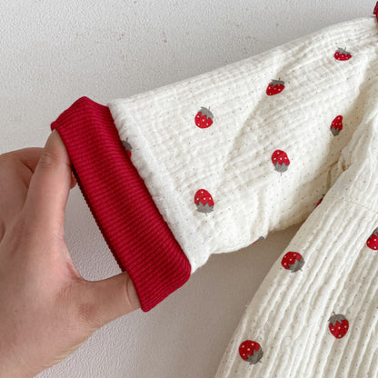 【BABY】冬新作大きなリボン付きいちご裏起毛カバーオールSK102711