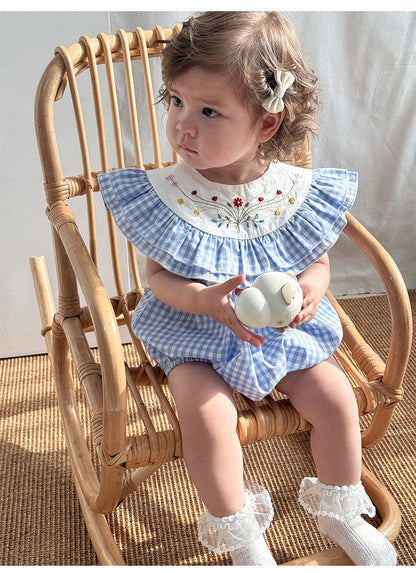 【BABY】夏新作 北欧風 刺繍付きフリルチェックロンパースSK091312