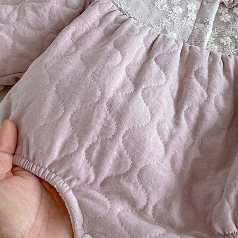 【BABY】冬新作フリル切り替えキルティング裏起毛カバーオールSK102719