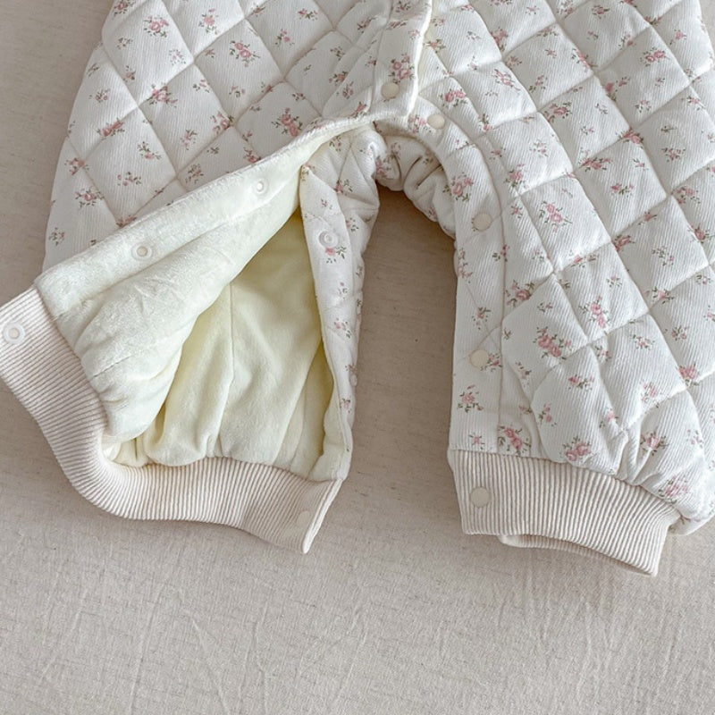 【BABY】冬新作小花柄キルティング フリルカラーカバーオールSK103101